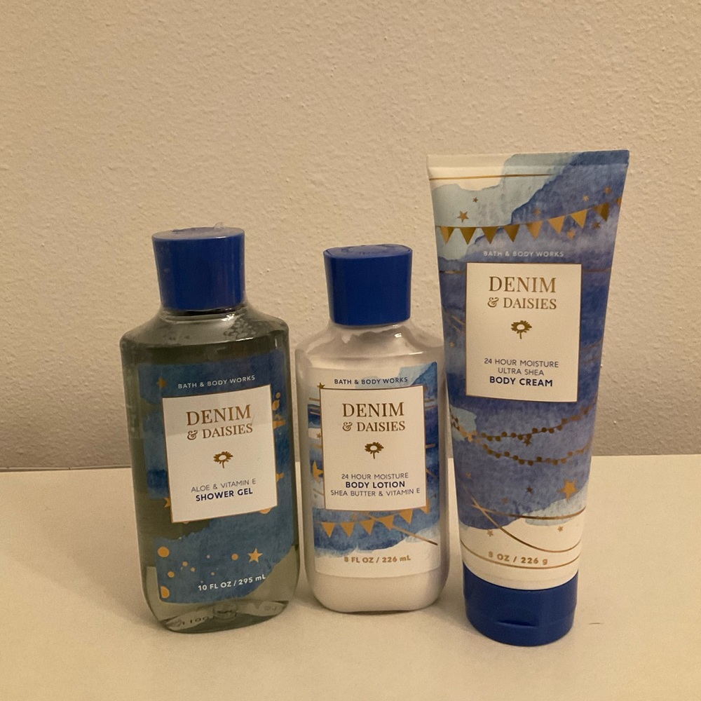 Bath & Body Works Denim & Daisies